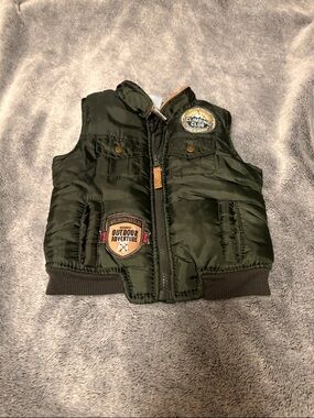 Little Lad 18M Green Puffer Vest with Outdoor Adventure Patches